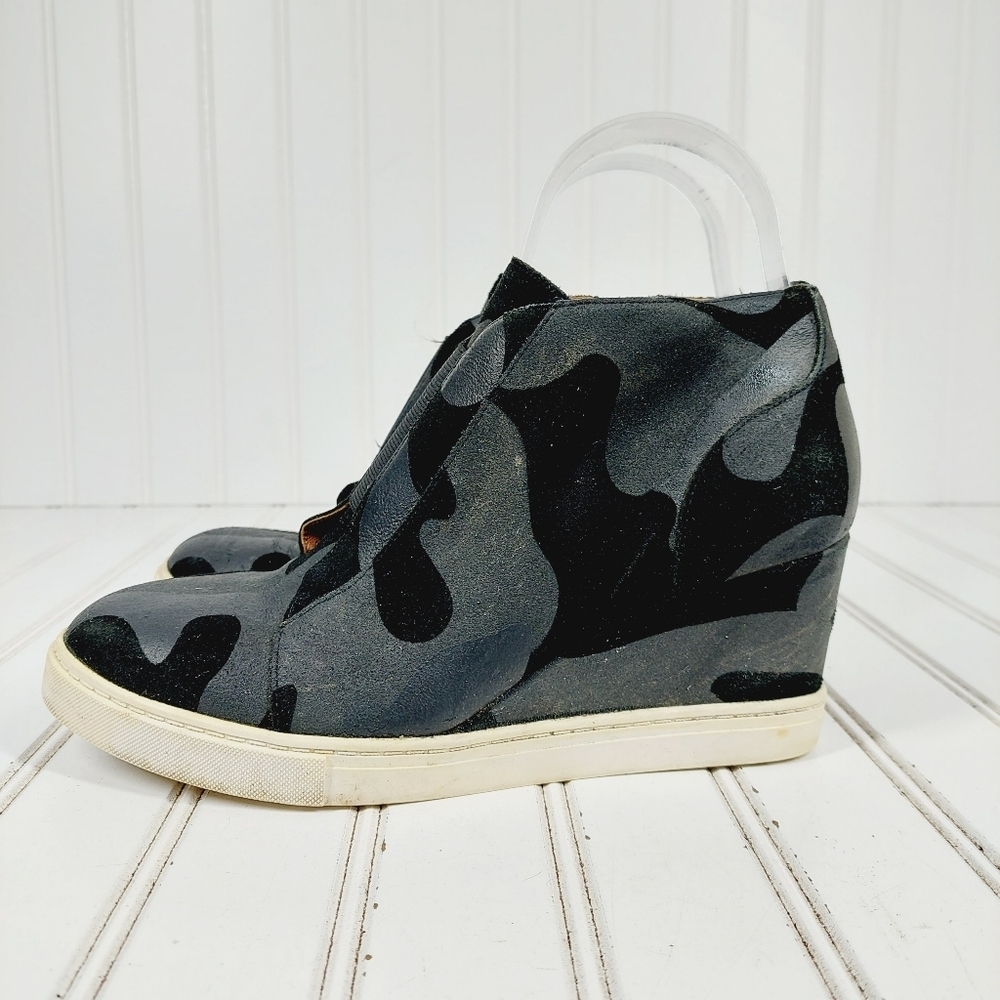 Linea Paolo Felicia Wedge Camo Black and Gray Slip On Wedge Sneakers F589